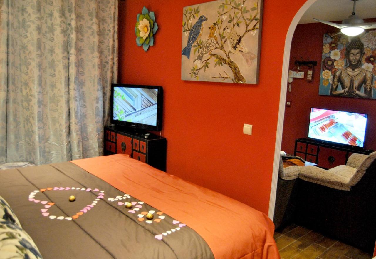 Apartamentos Deluxe Con Jacuzzi O Chimenea Love For Two Collado Mediano Exterior foto